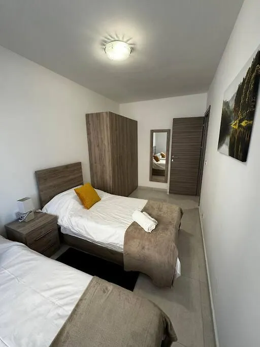 Starlight 2 Bedroom Apt In Gzira